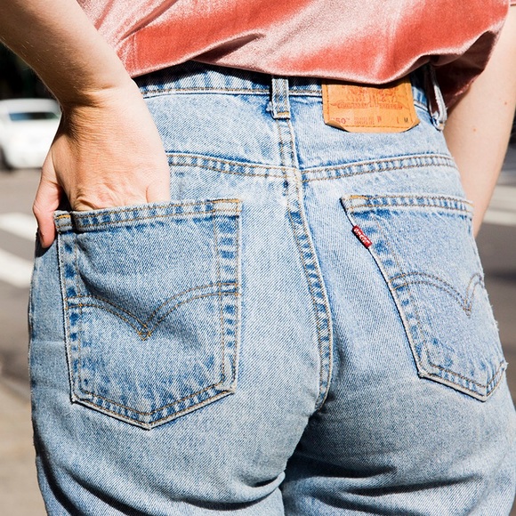Levi's Denim - Vintage Levi High Waisted Mom Jeans 550